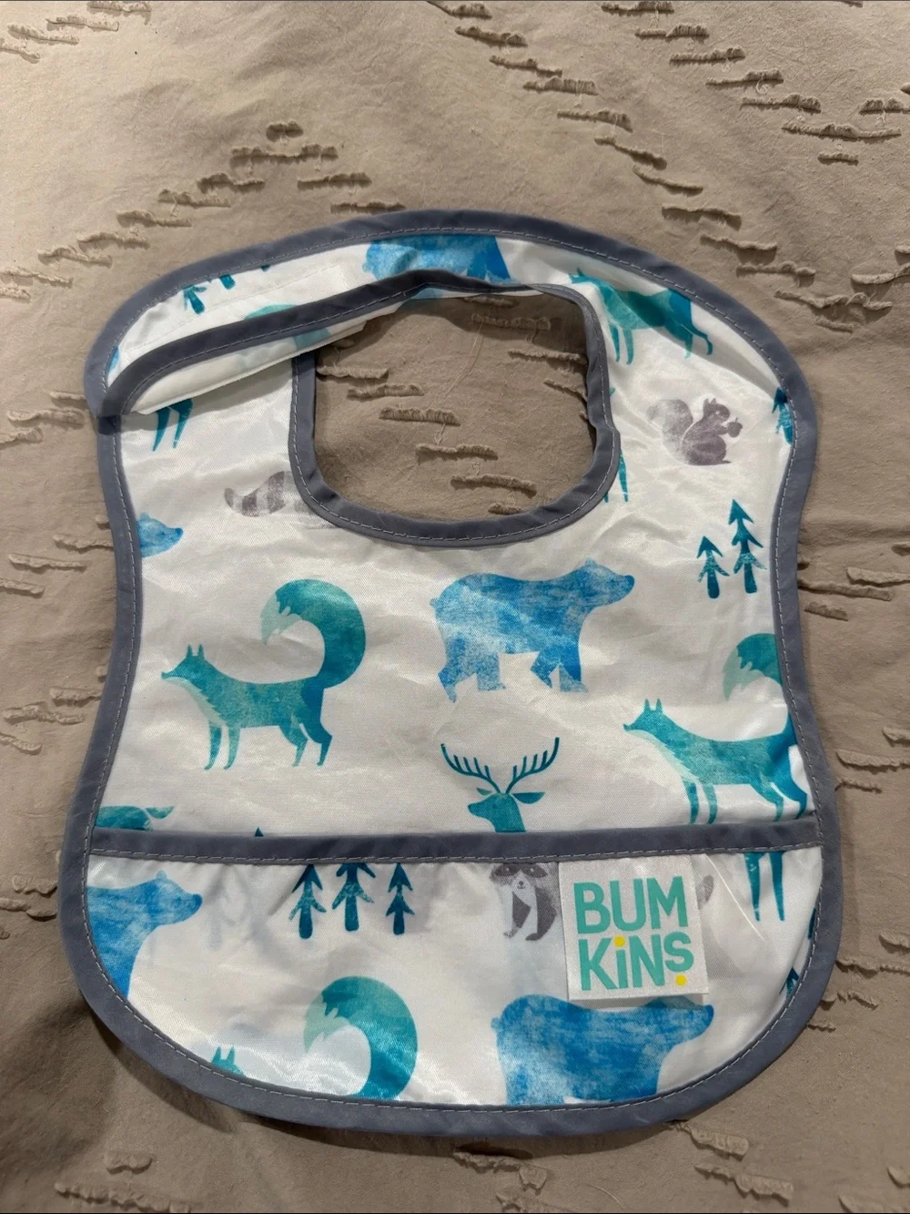 Bumkins Teal & White Waterproof Baby Bibs Outdoors / Wildlife Print (2-Pack)